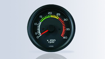 Indica o número de rotações do motor, tendo como unidade RPM.